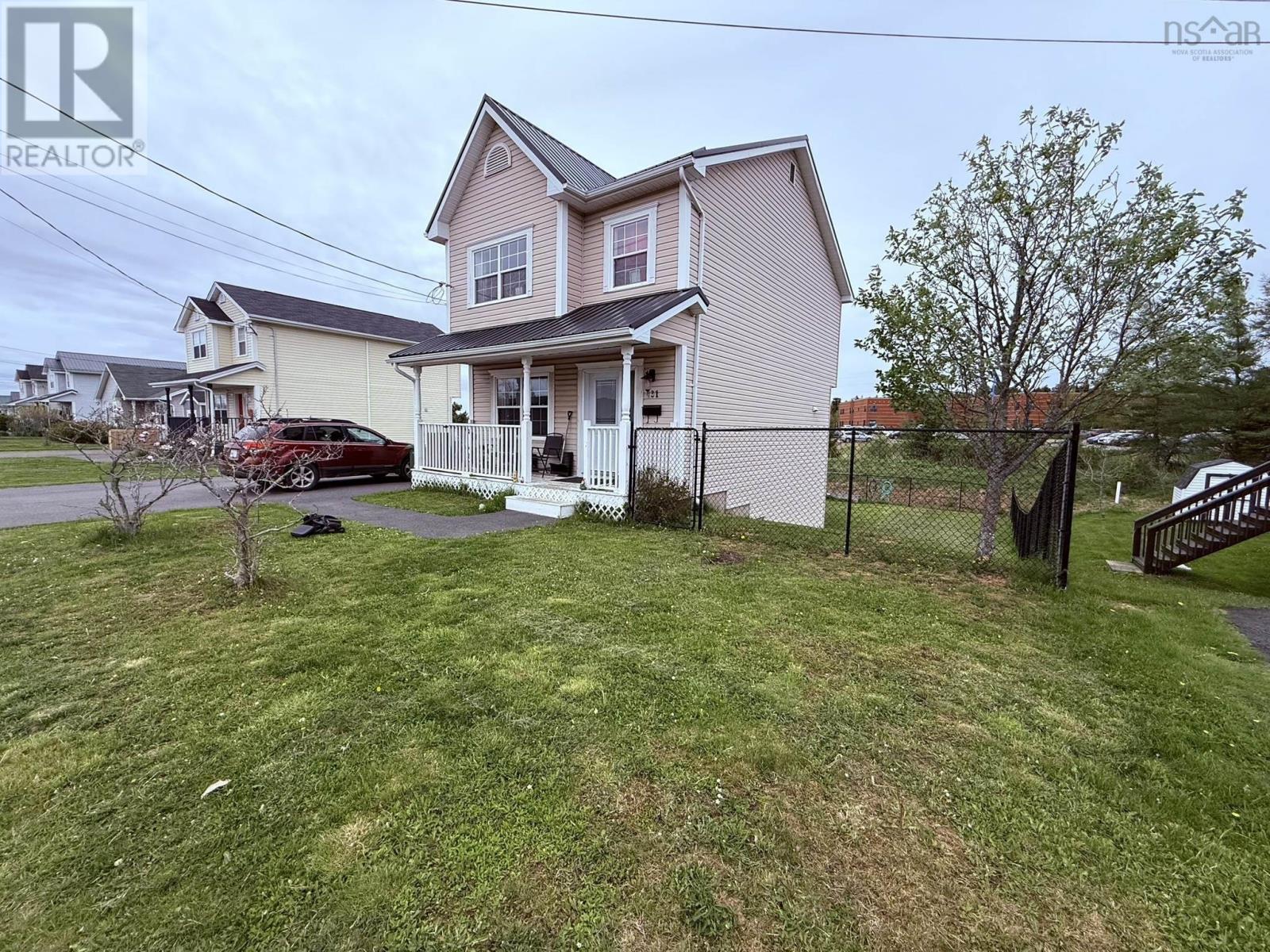 431 YOUNG Street - 4