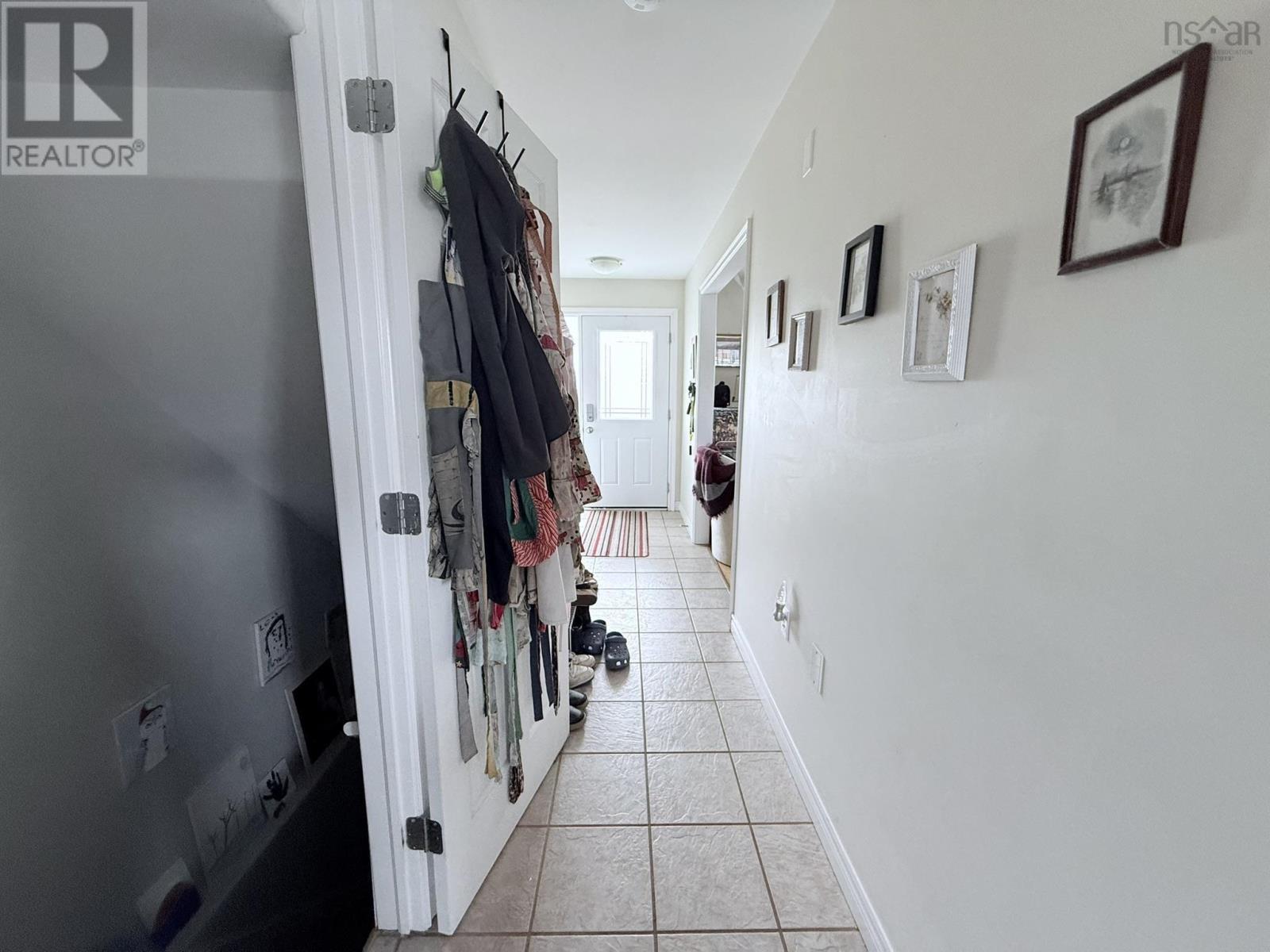 431 YOUNG Street - 7