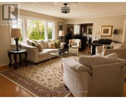 Family room - 2241 Four Mile Creek Road, Niagara On The Lake, ON L0S1J0 Photo 6