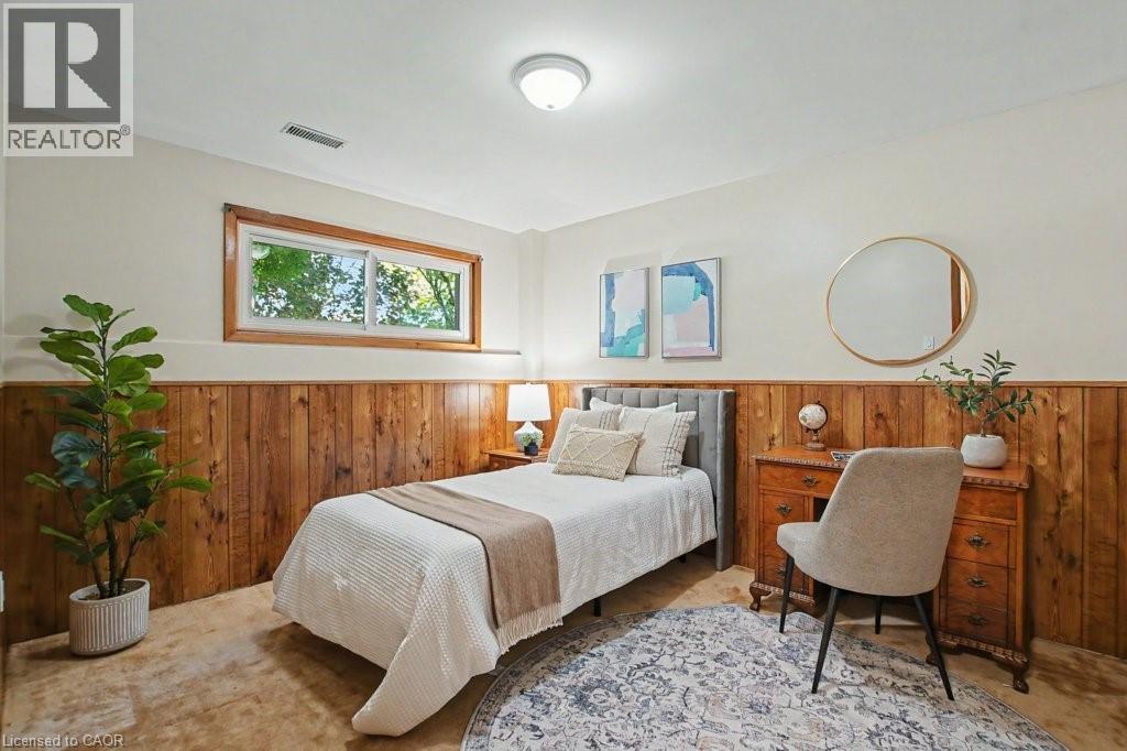 363 ROSELAWN Place - 18