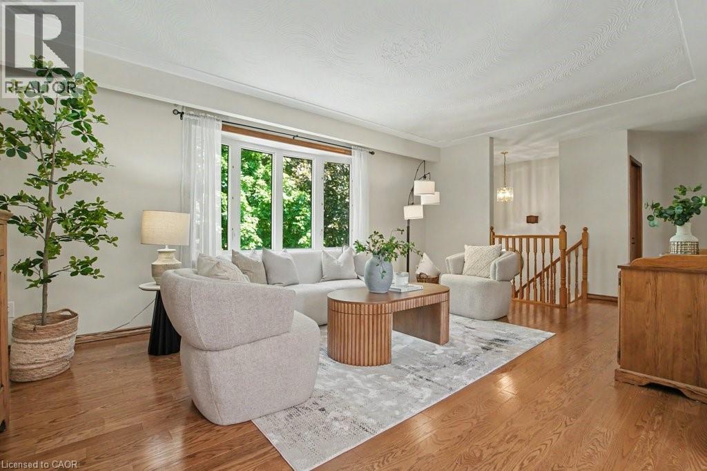 363 ROSELAWN Place - 7