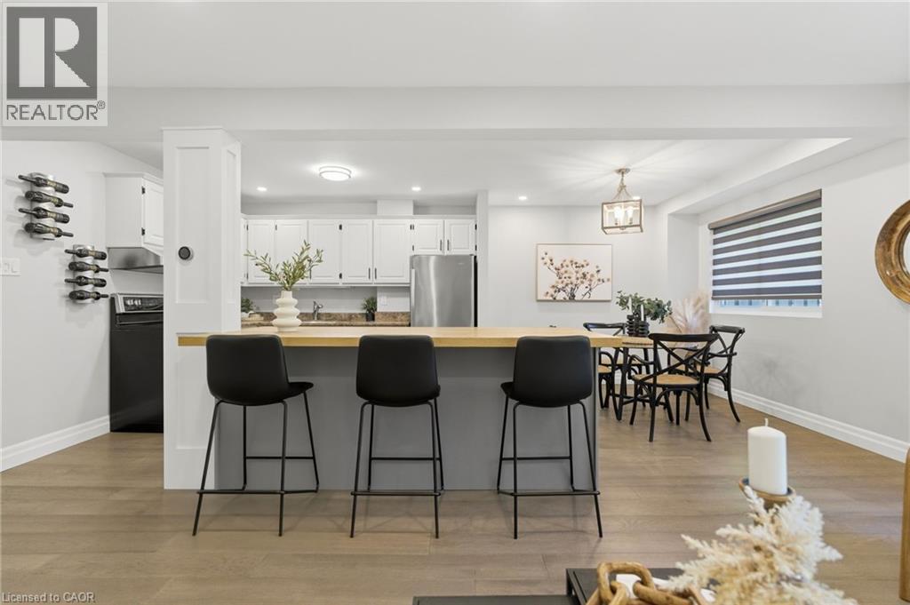 #4 481 WOODVIEW Road - 10