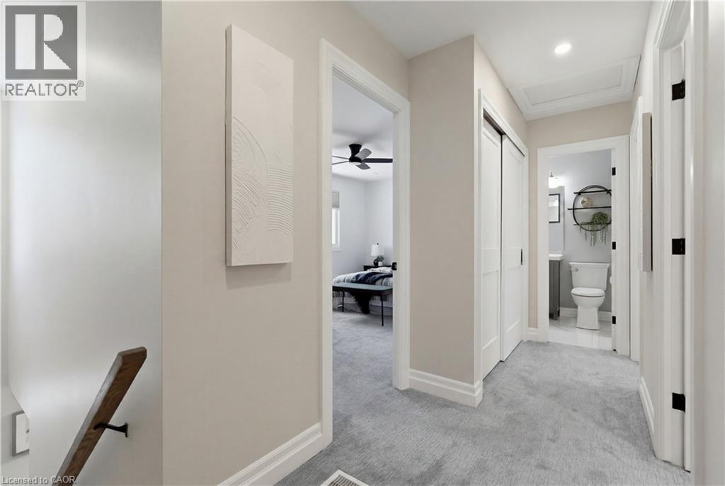 #4 481 WOODVIEW Road - 22