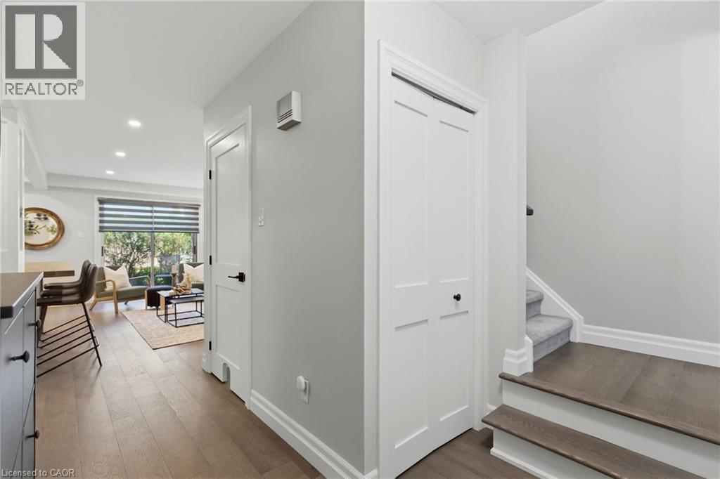#4 481 WOODVIEW Road - 6