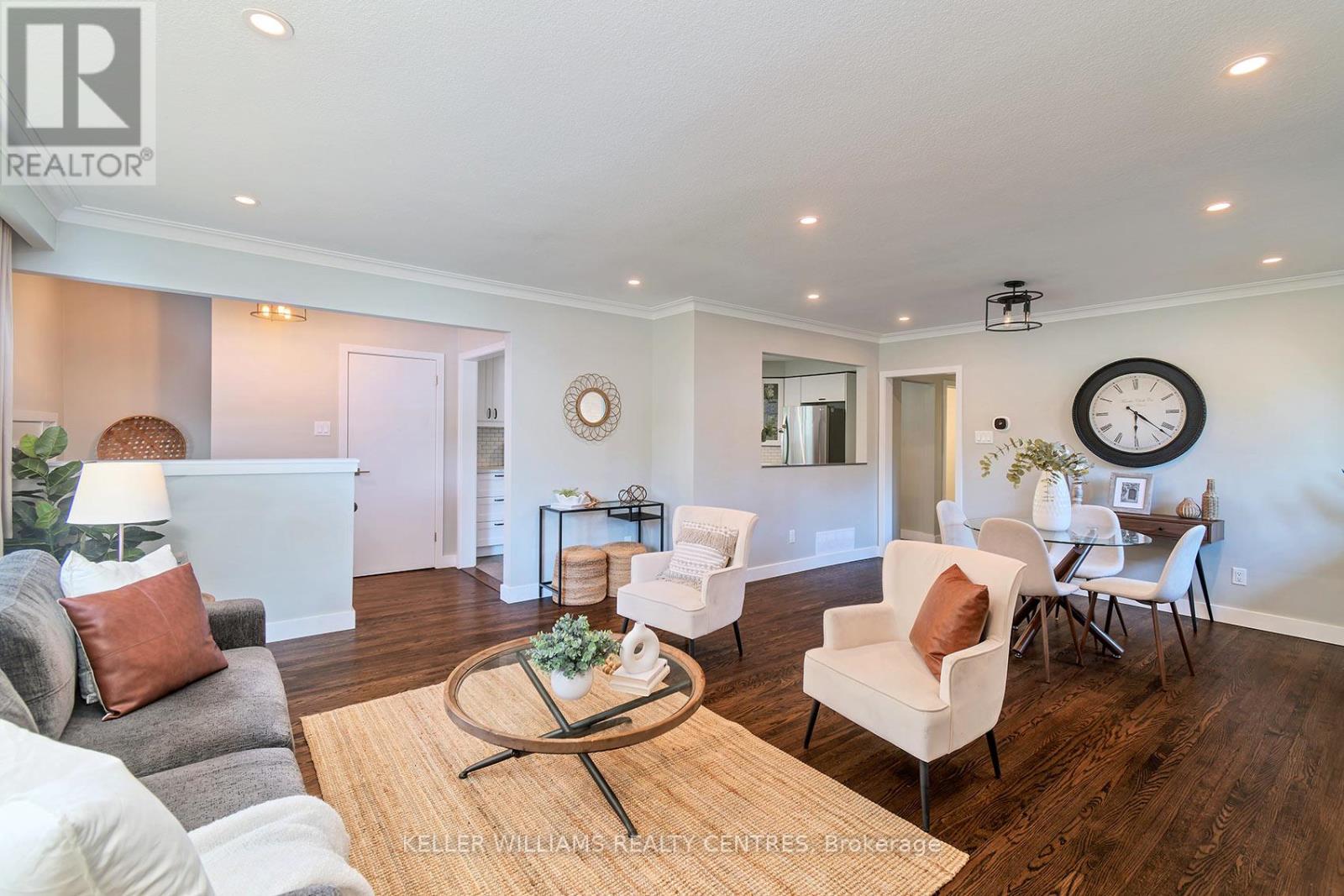 2 BANMOOR BOULEVARD - 6