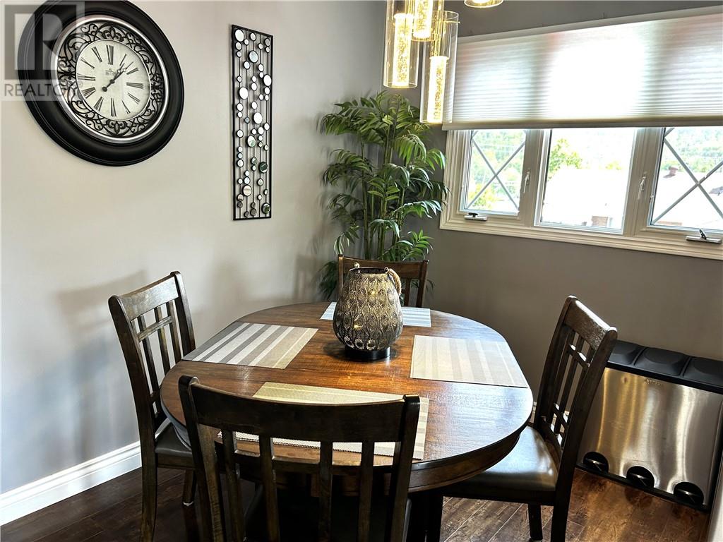 35 CEDAR Street - 26
