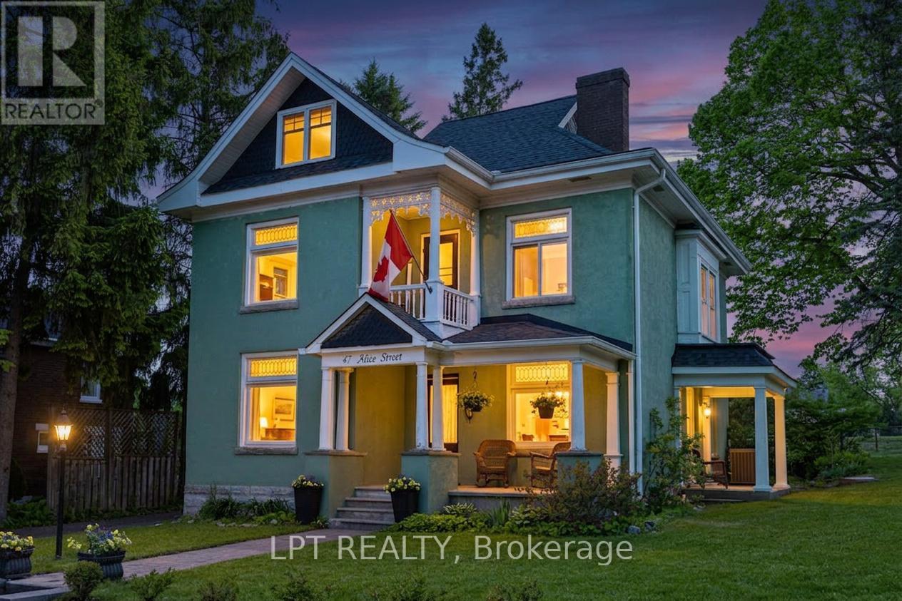 Welcome Home To 47 Alice Street!