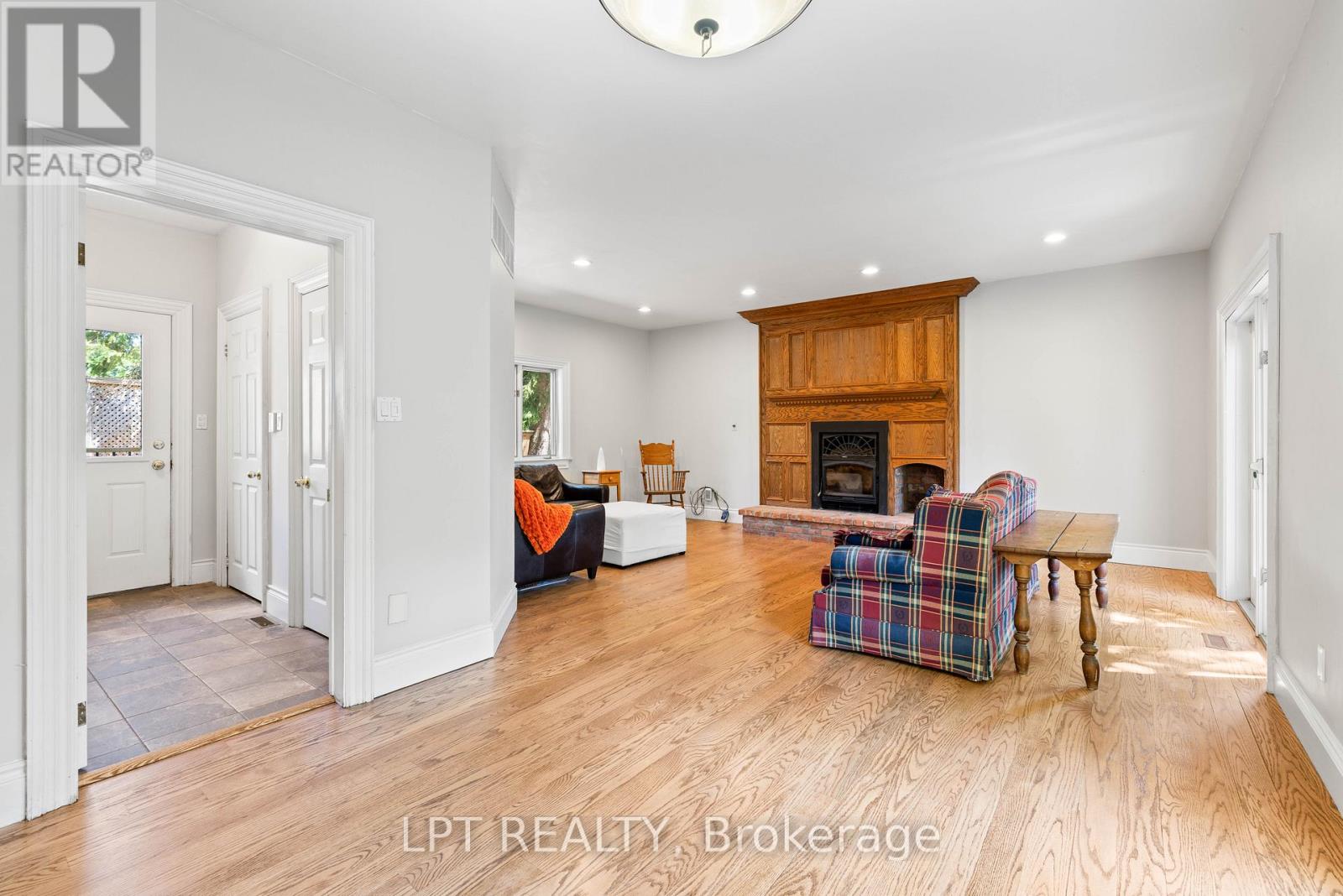 47 ALICE STREET - 23