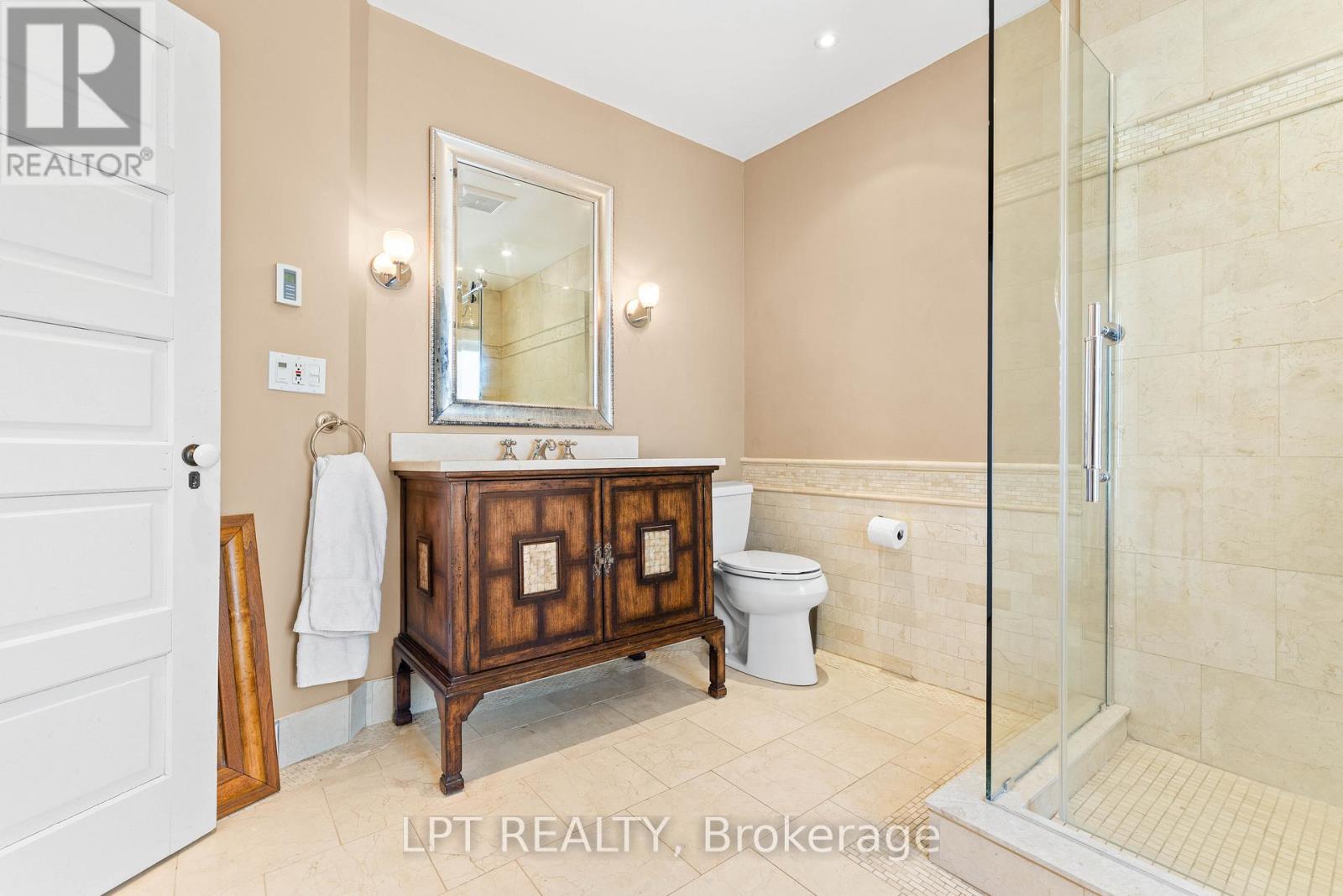 47 ALICE STREET - 30