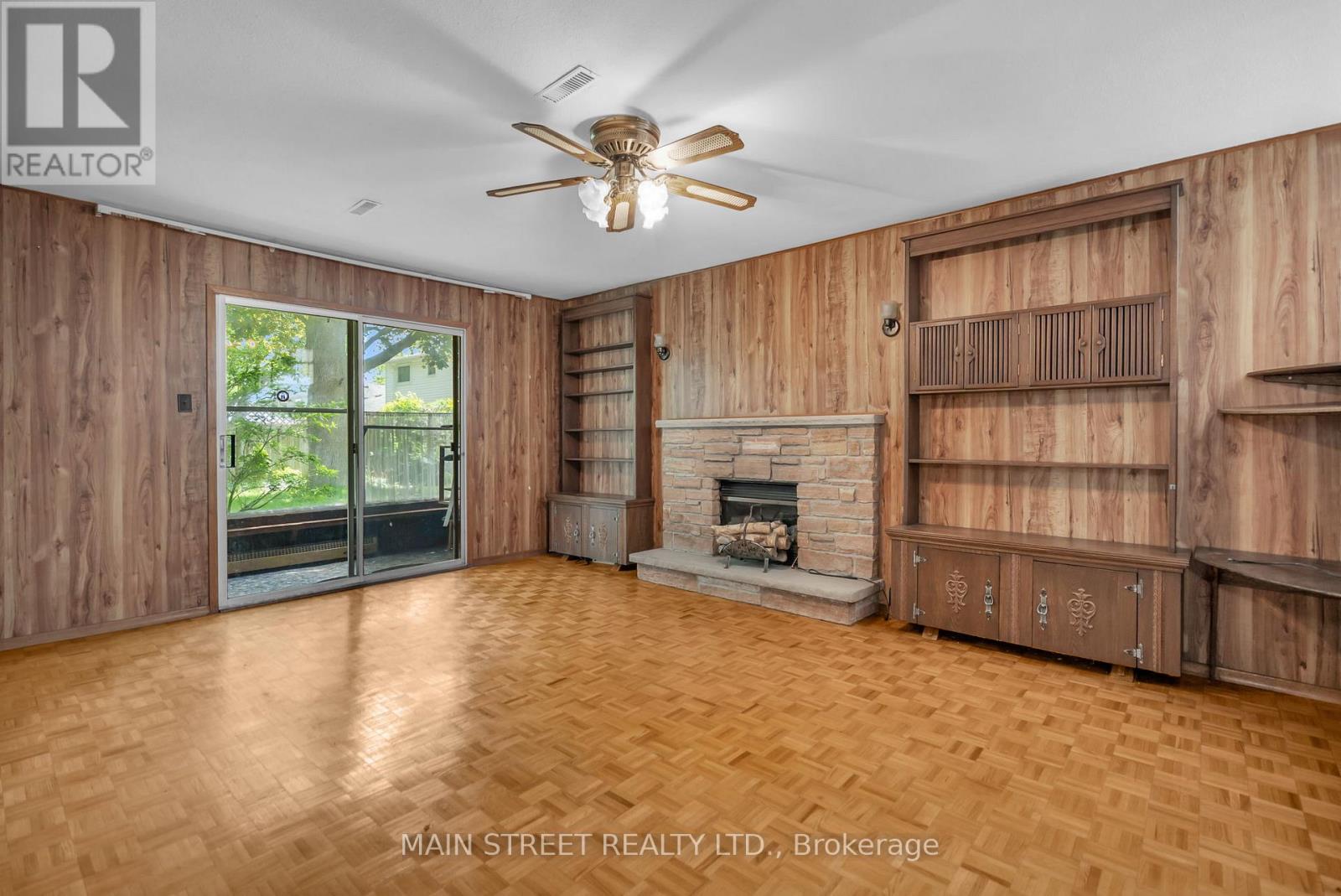 806 THREE SEASONS DRIVE - 18