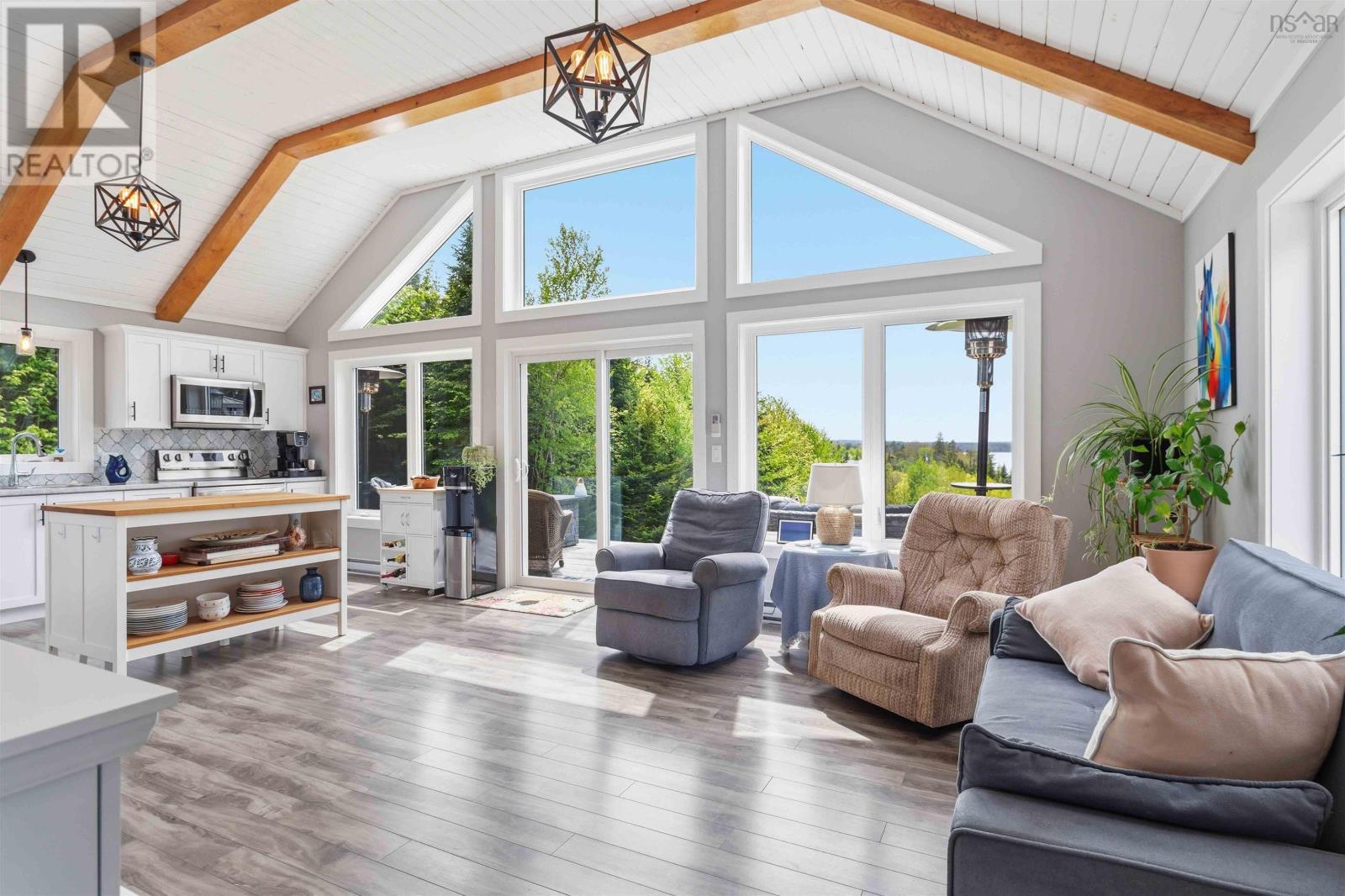 47 Heritage Way - 6