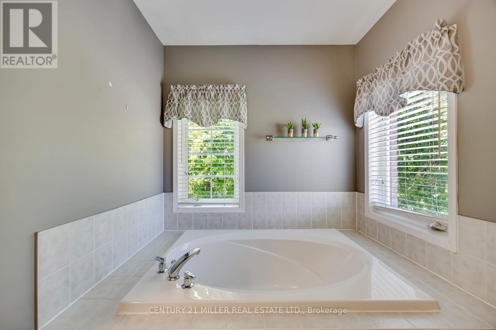 5253 NOVA CRESCENT - 24