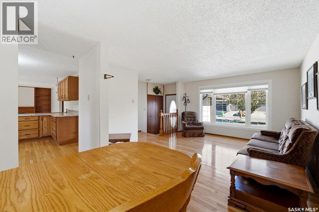 5966 Hague CRESCENT - 4