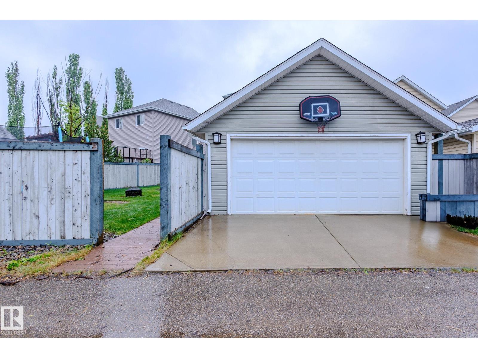 7207 14A AV SW - 34