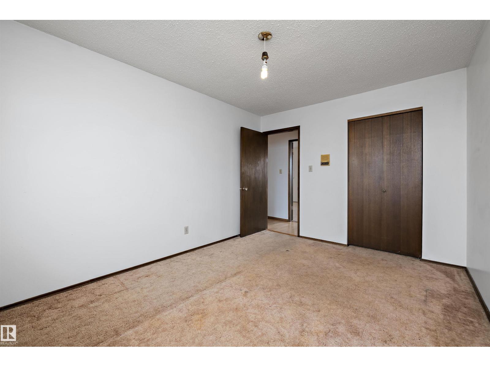 11035 163 AV NW - 24