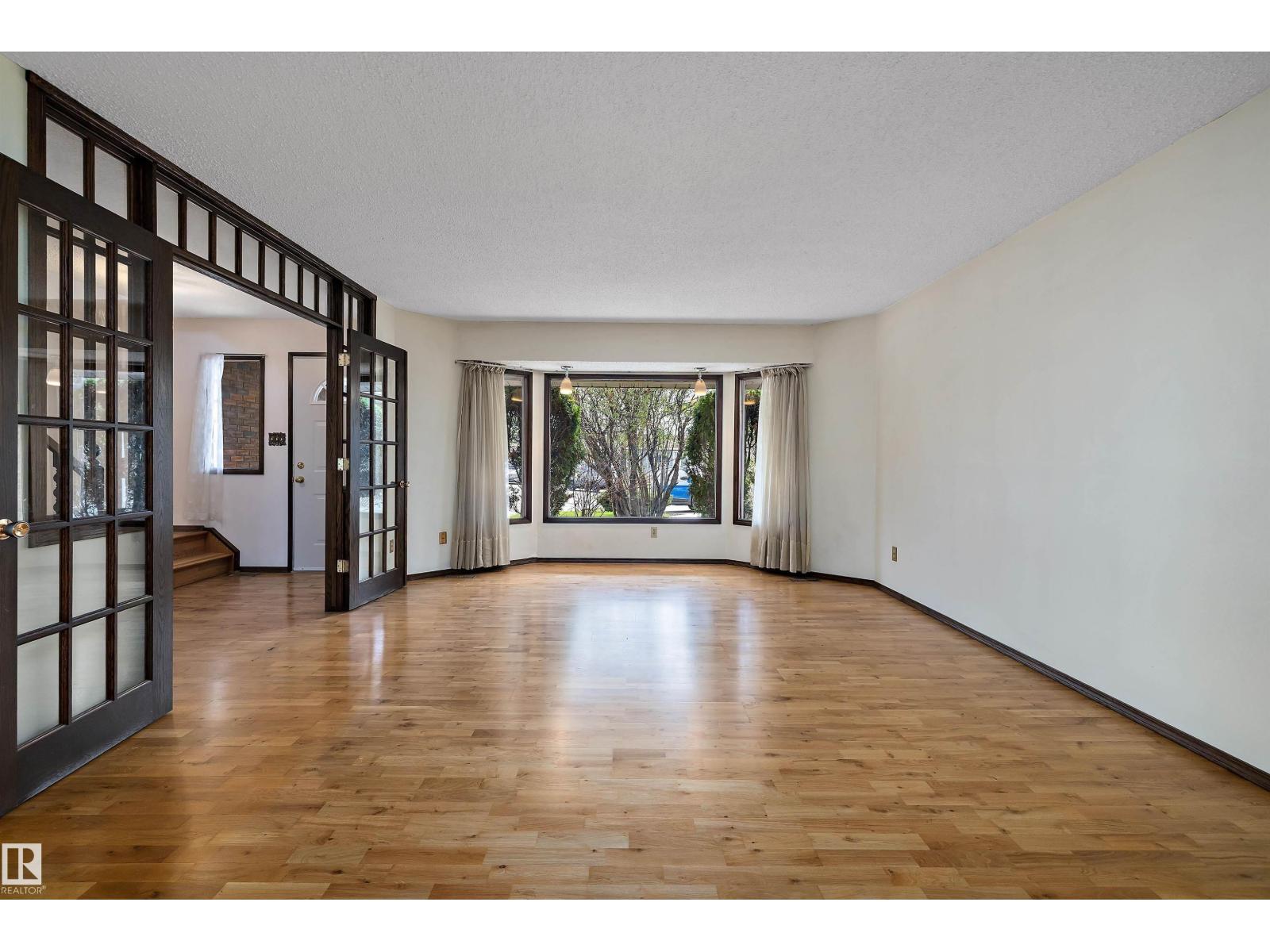 11035 163 AV NW - 5