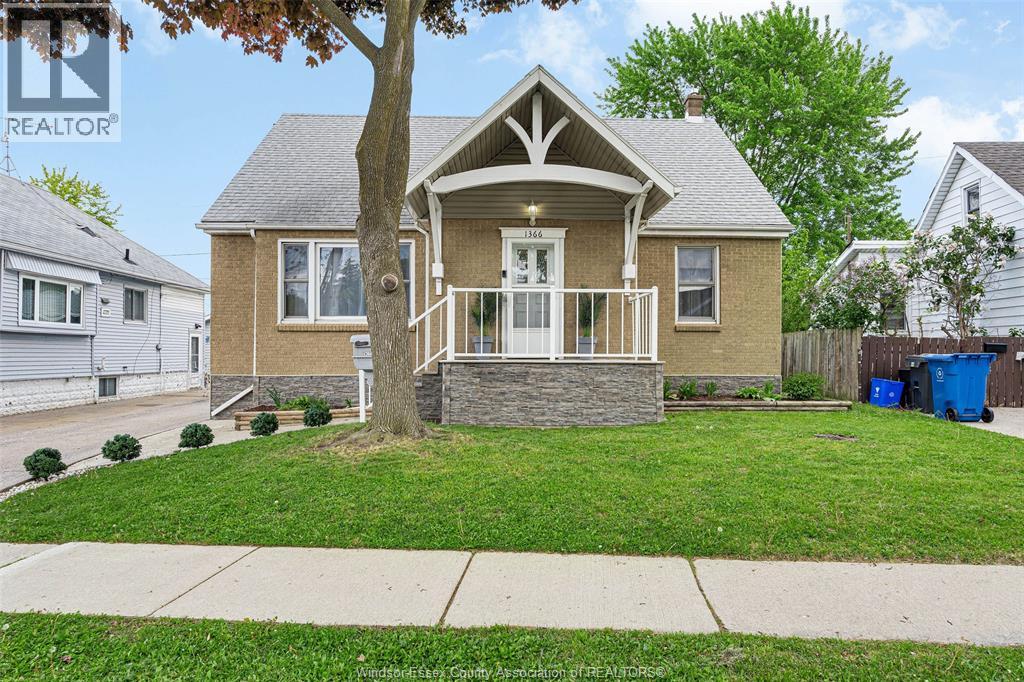 1366 LILLIAN AVENUE - 1