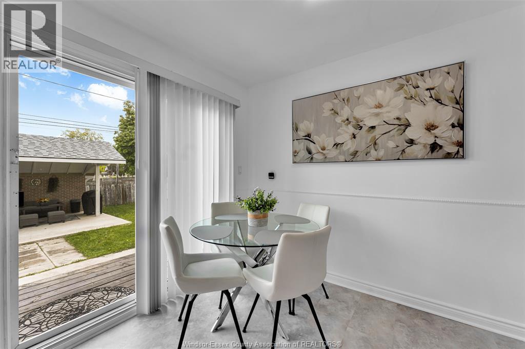 1366 LILLIAN AVENUE - 10