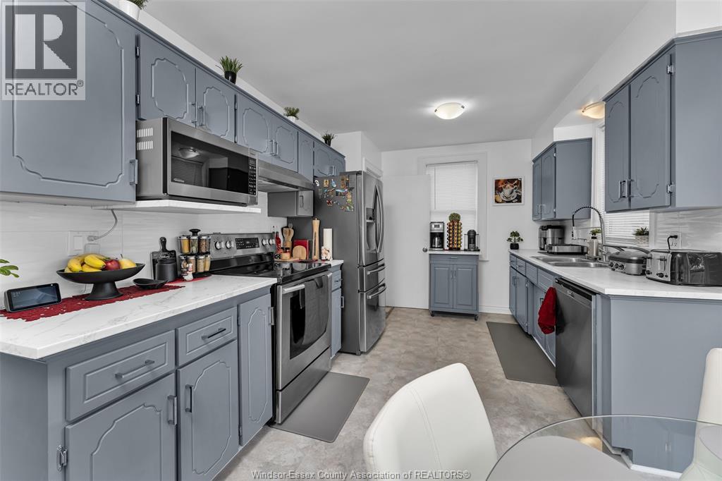 1366 LILLIAN AVENUE - 11