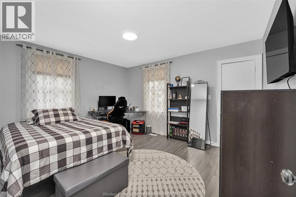 1366 LILLIAN AVENUE - 14