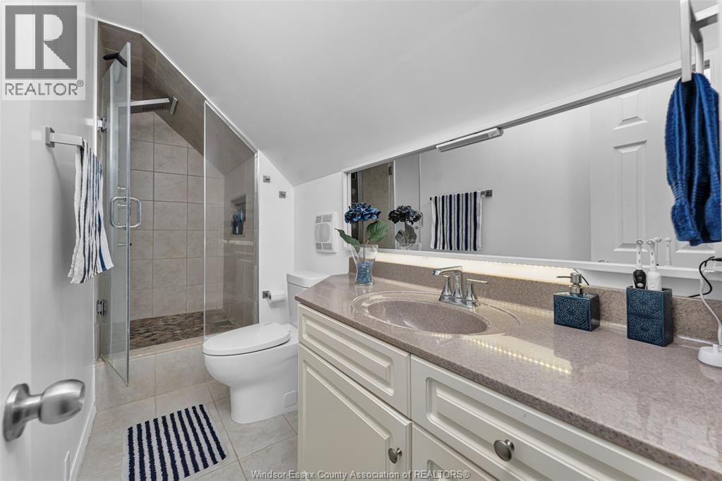 1366 LILLIAN AVENUE - 22