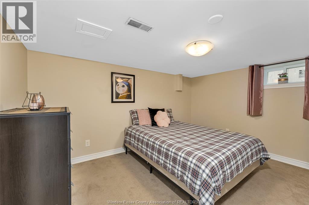1366 LILLIAN AVENUE - 26