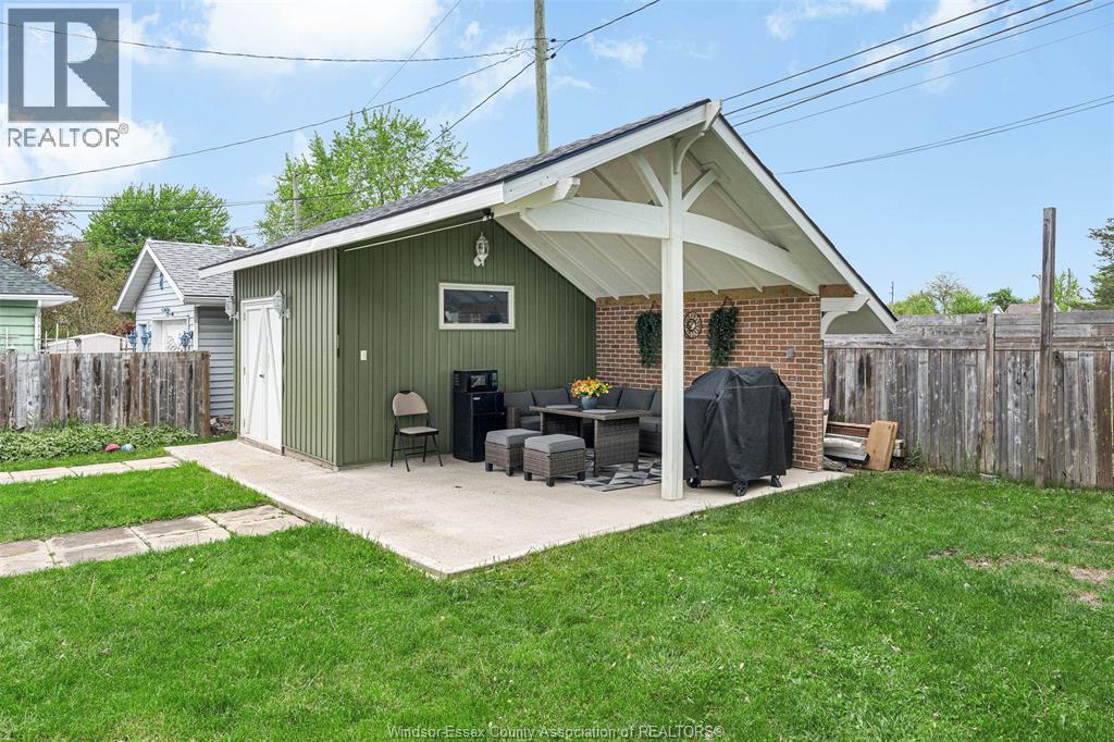 1366 LILLIAN AVENUE - 30