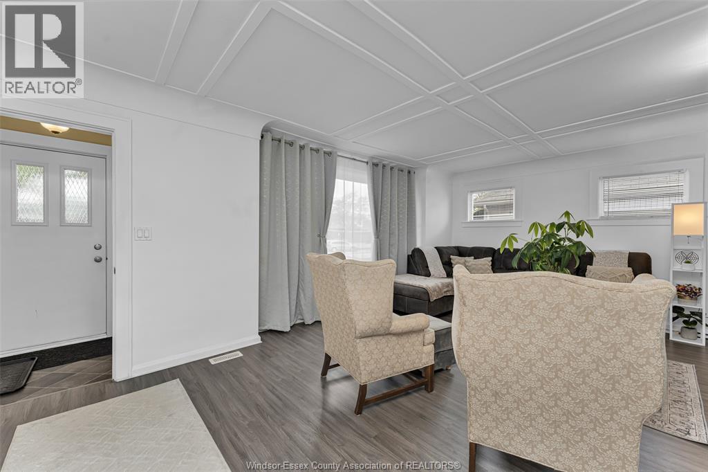 1366 LILLIAN AVENUE - 6