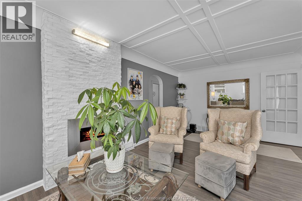 1366 LILLIAN AVENUE - 7