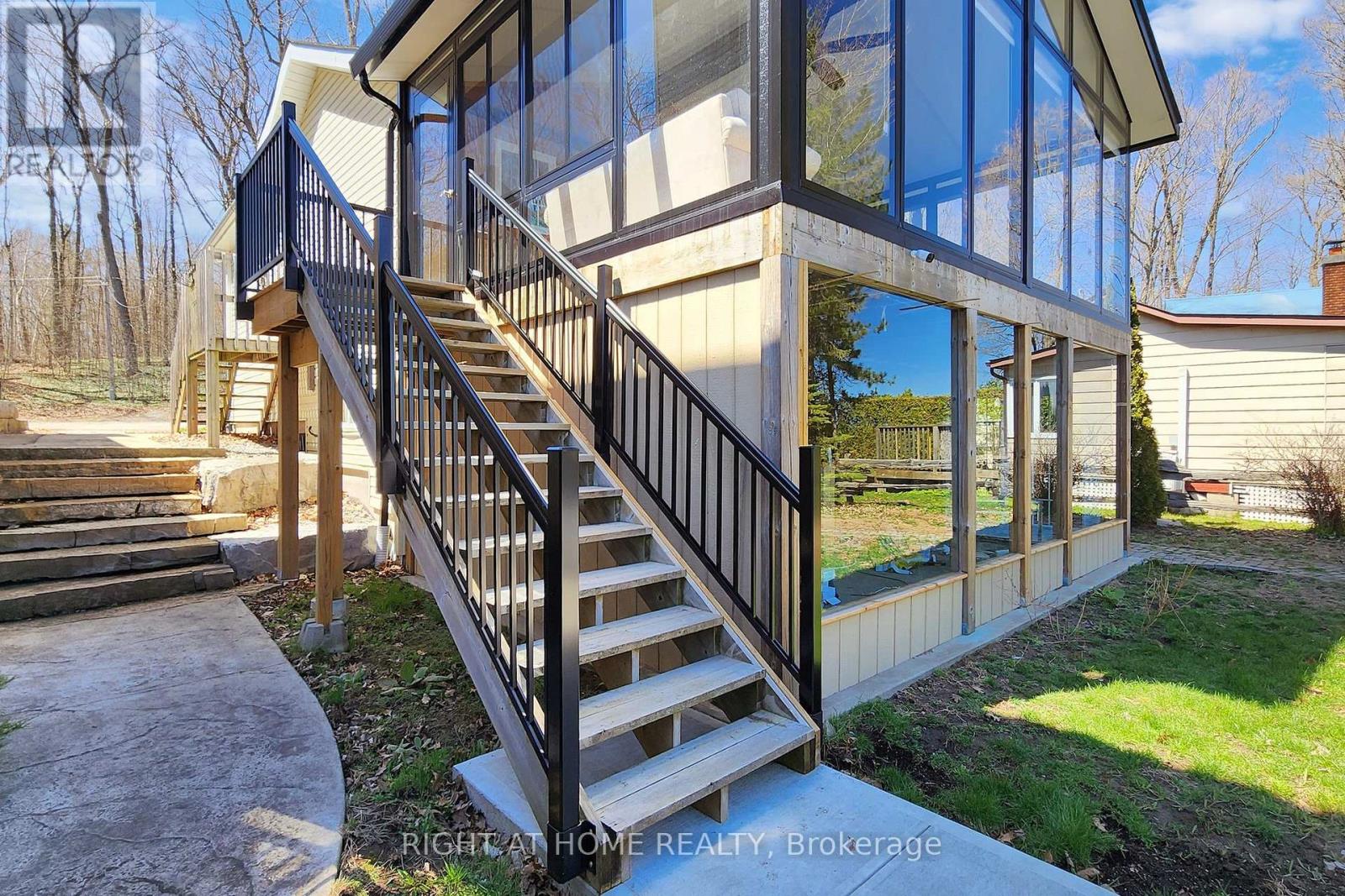 36 HILLS ROAD - 8