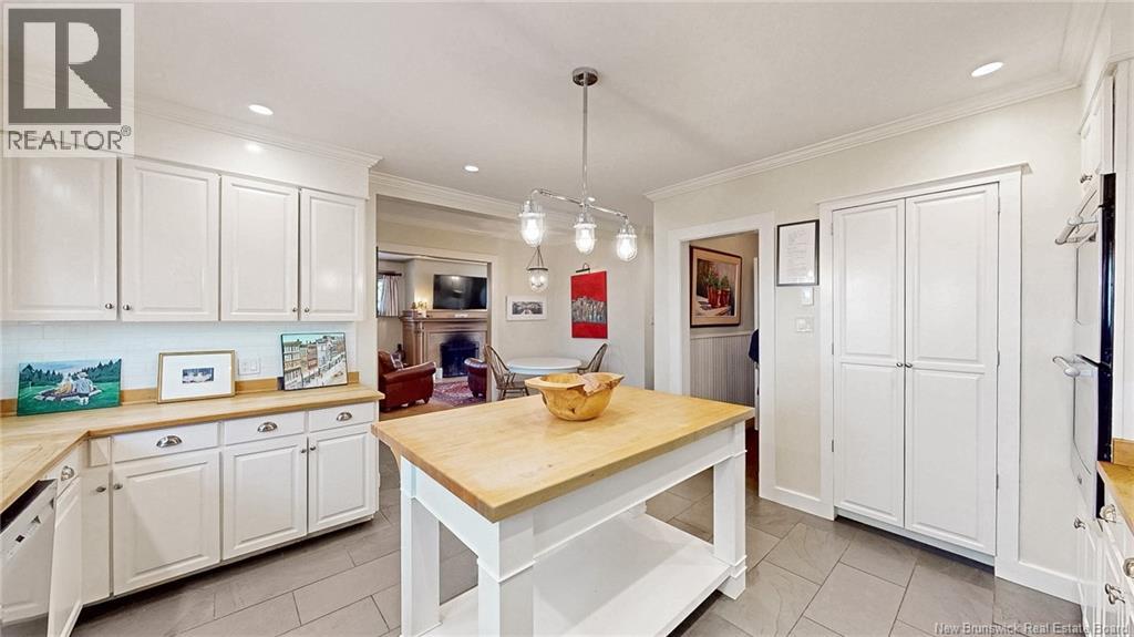 48 GONDOLA POINT Road - Image 14