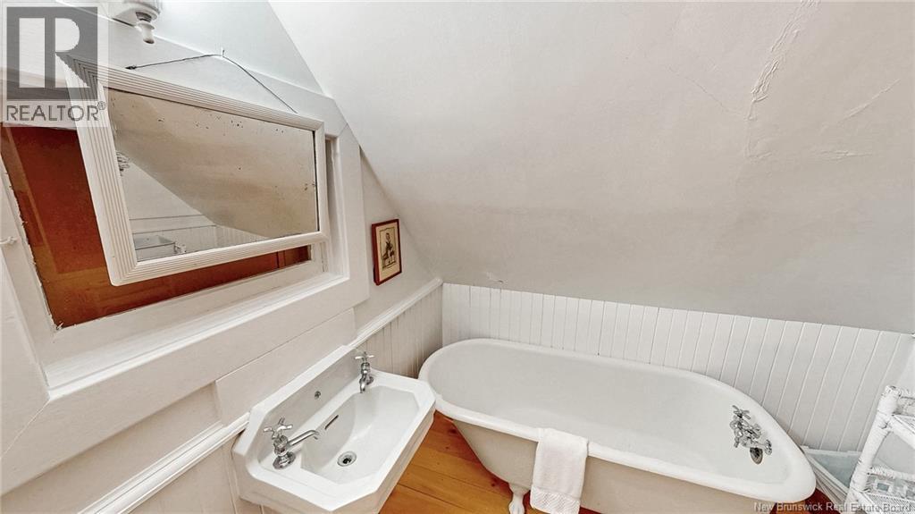 48 GONDOLA POINT Road - Image 35