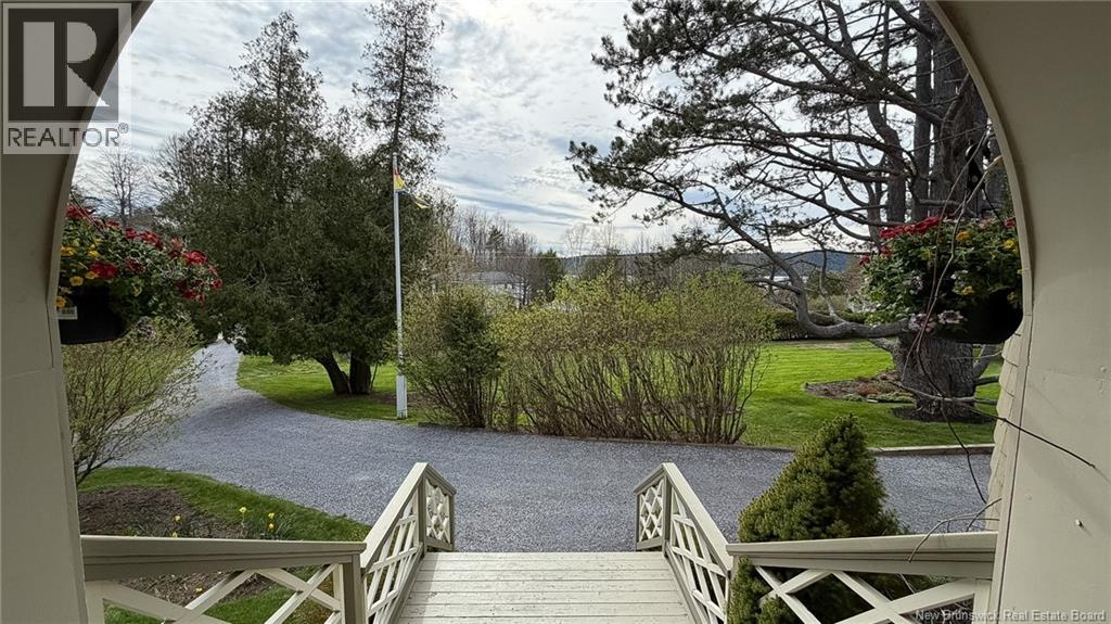 48 GONDOLA POINT Road - Image 8
