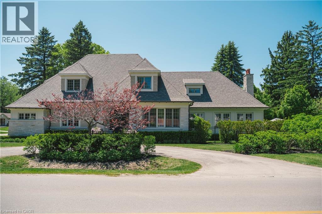 147 BEVERLY Court