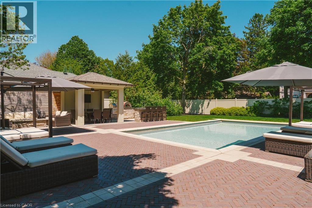 147 BEVERLY Court - 45