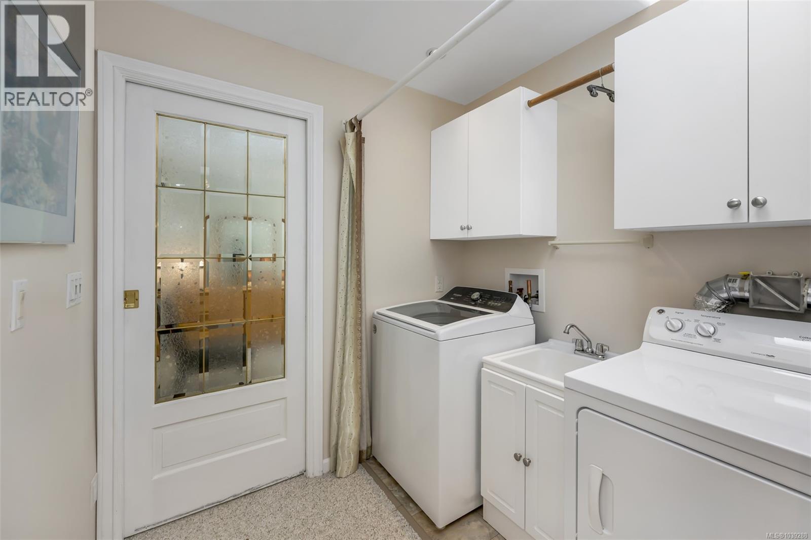 7220 Walton Rd - 37