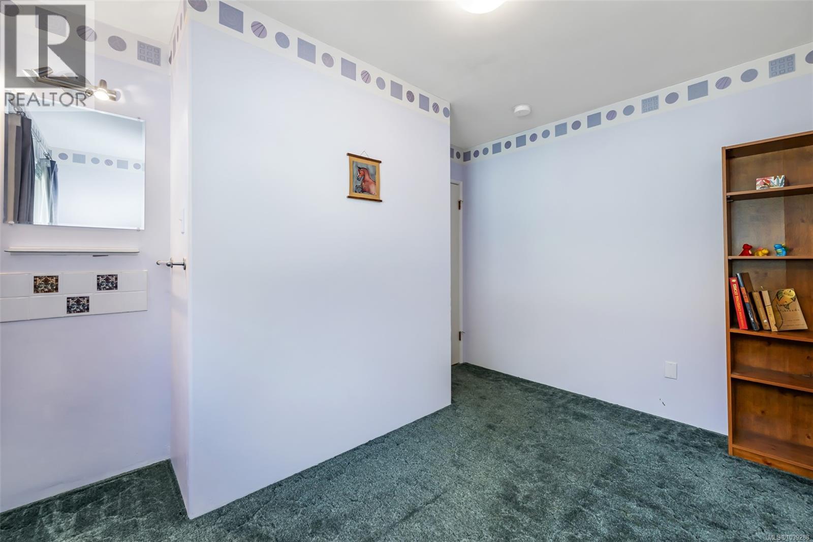 7220 Walton Rd - 40