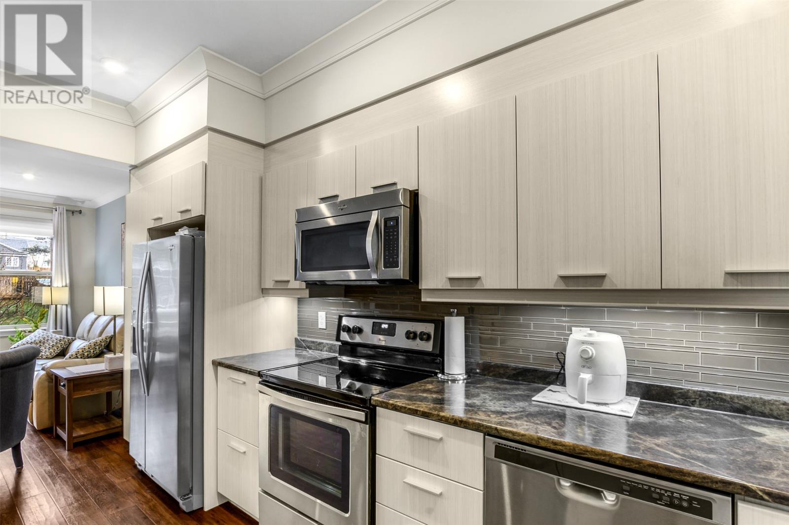 Unit 207 - 27 Rhodora Street thumbnail 14