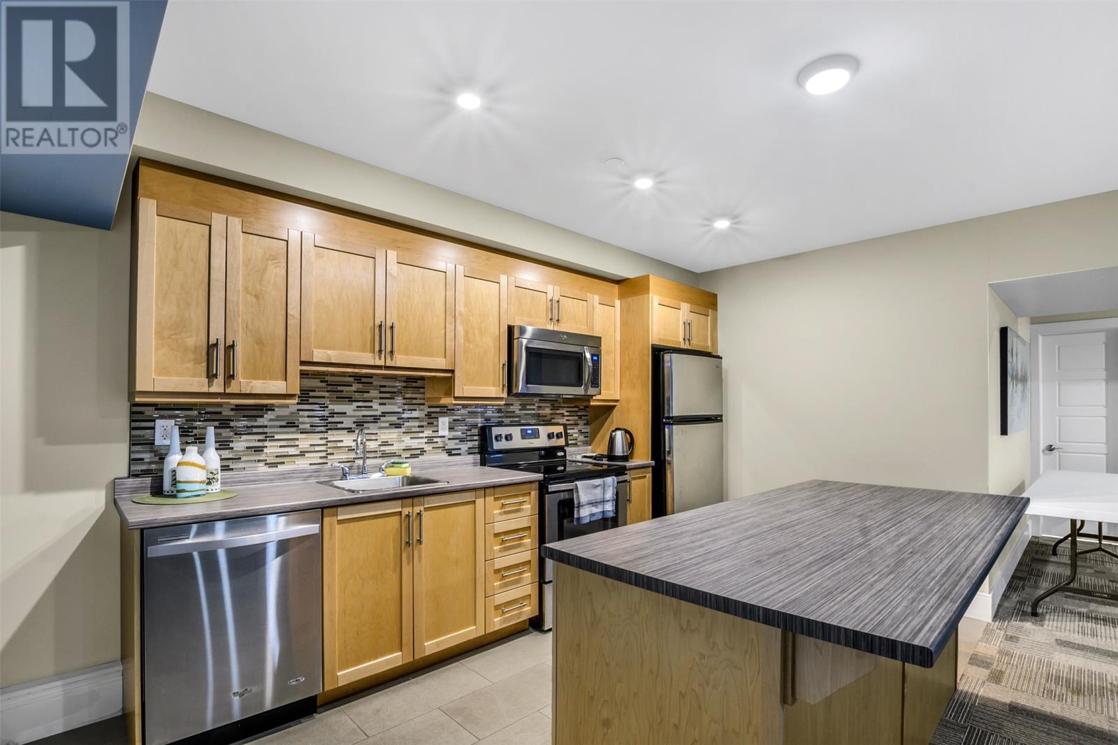 Unit 207 - 27 Rhodora Street thumbnail 40