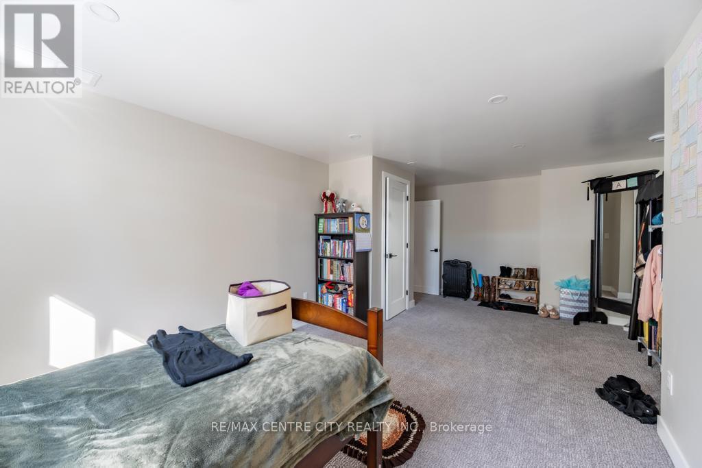 22273 PRATT SIDING ROAD - 26