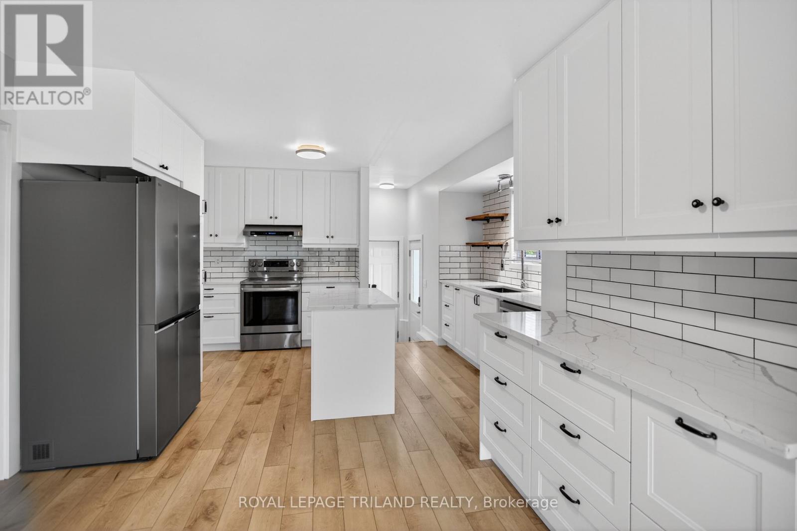 48 COTTONWOOD DRIVE - 17