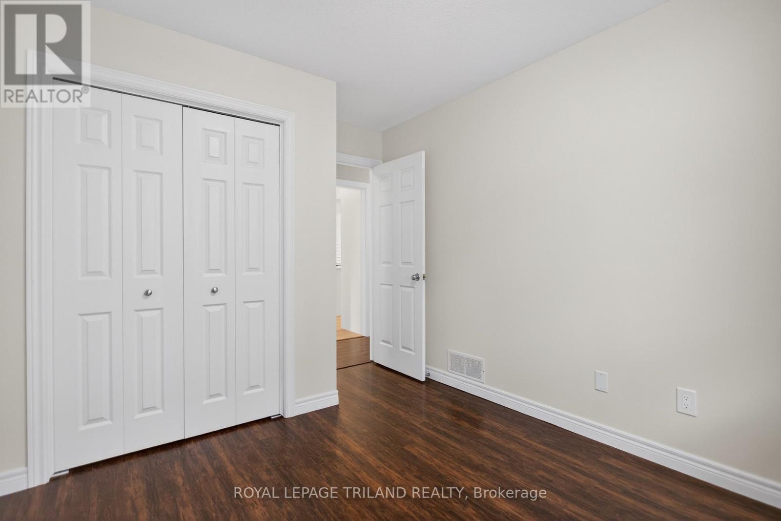 48 COTTONWOOD DRIVE - 24