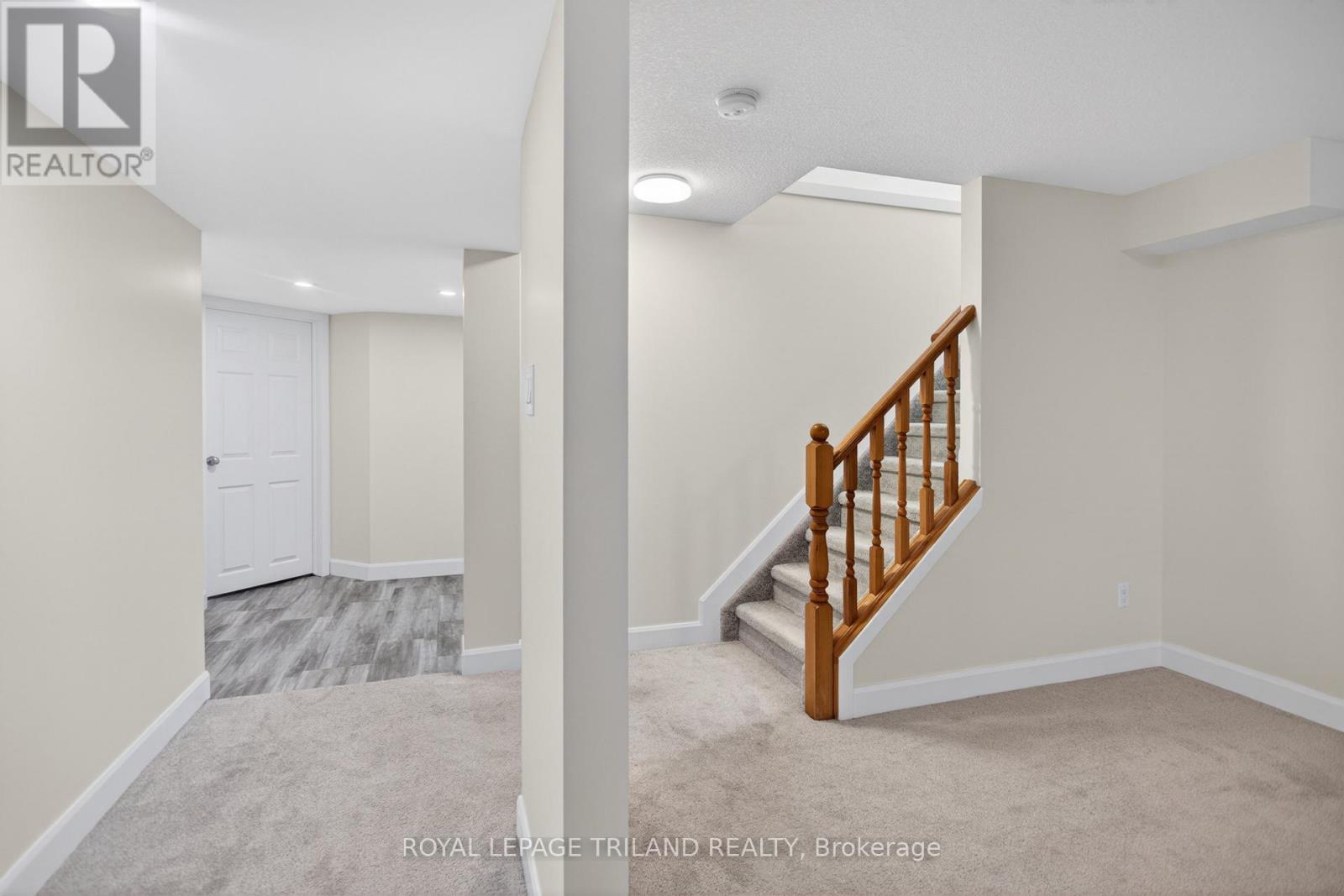 48 COTTONWOOD DRIVE - 34