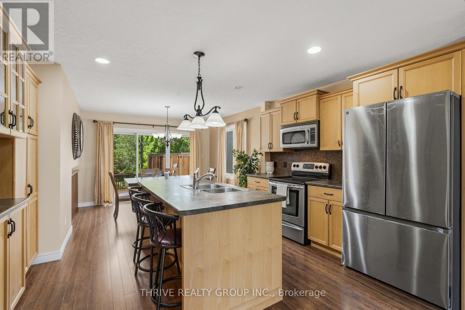 73 GREENWAY BOULEVARD - 11