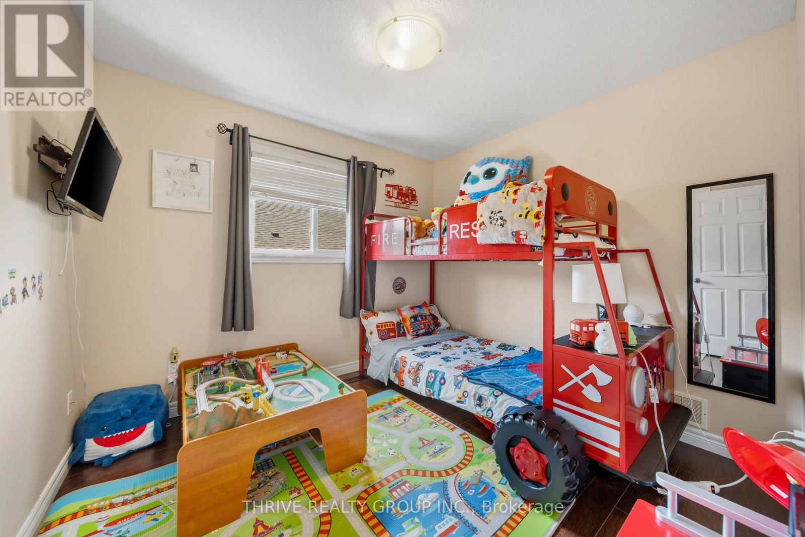 73 GREENWAY BOULEVARD - 21