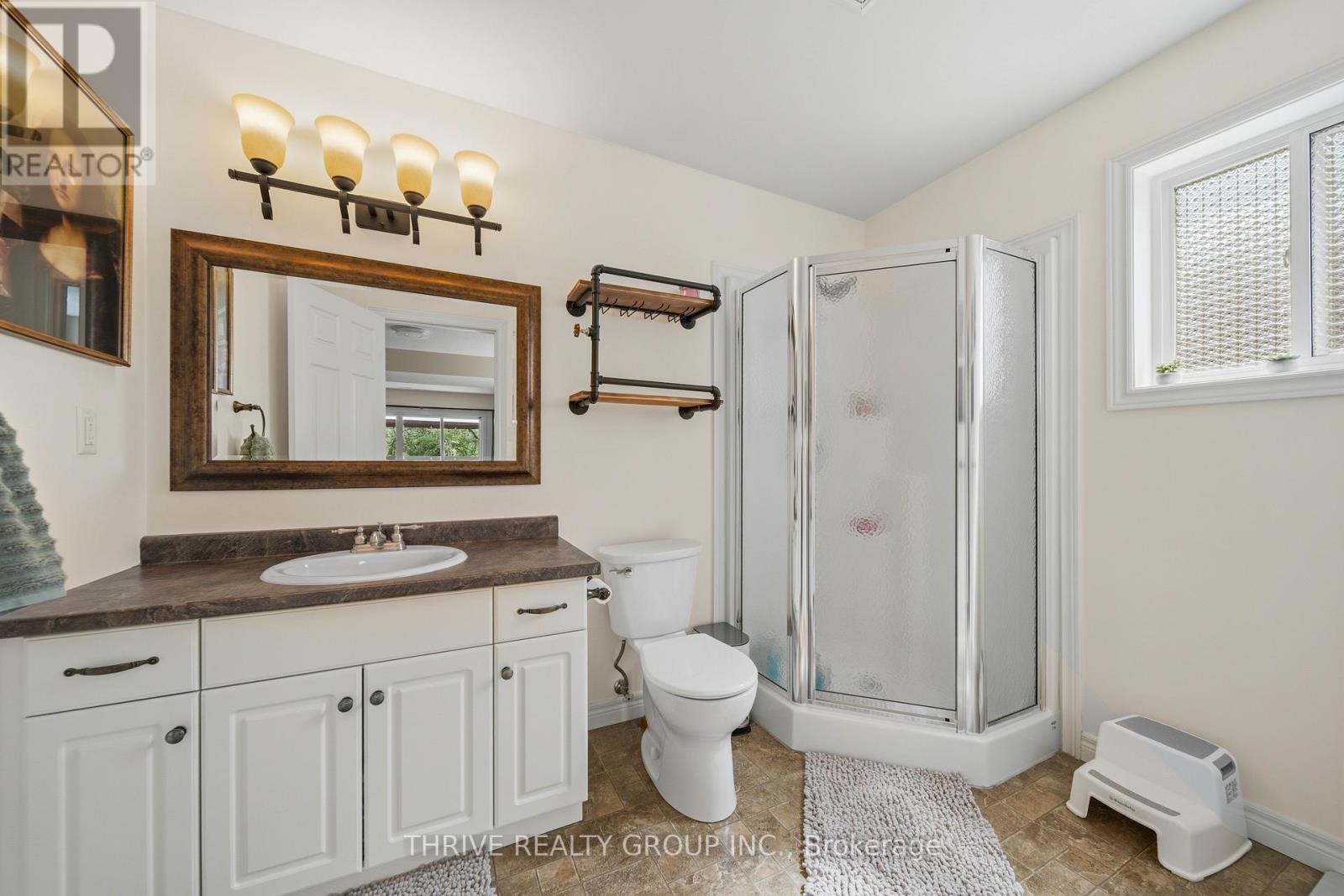 73 GREENWAY BOULEVARD - 28