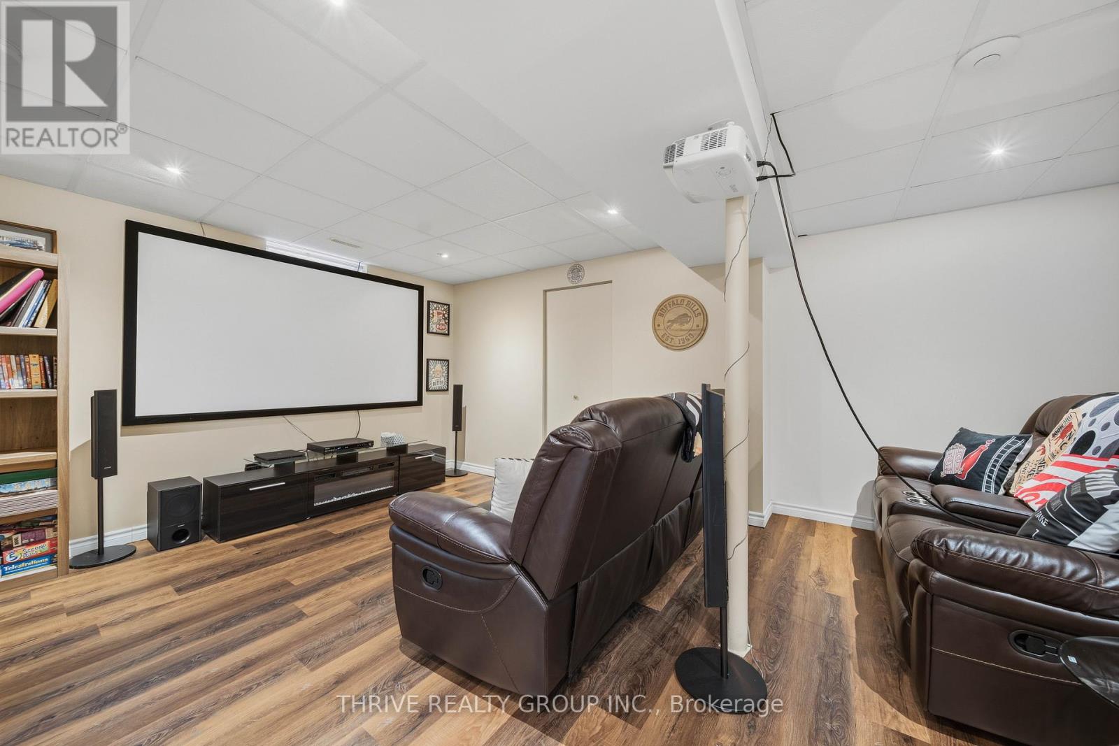 73 GREENWAY BOULEVARD - 29