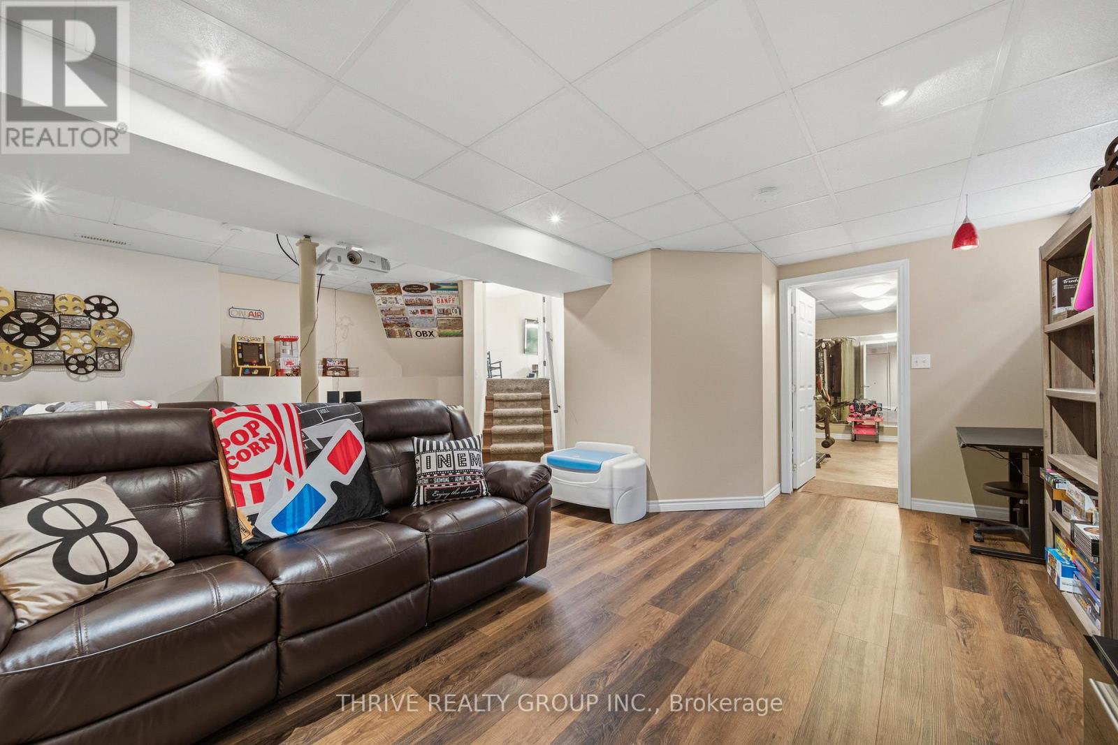 73 GREENWAY BOULEVARD - 31