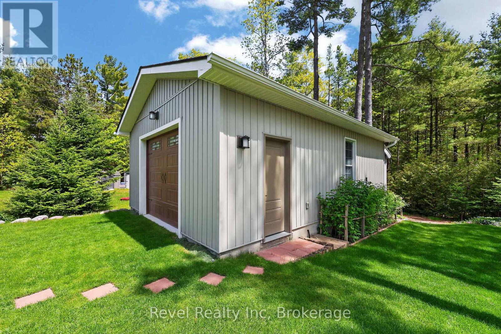 15 STONEY ROAD - 46