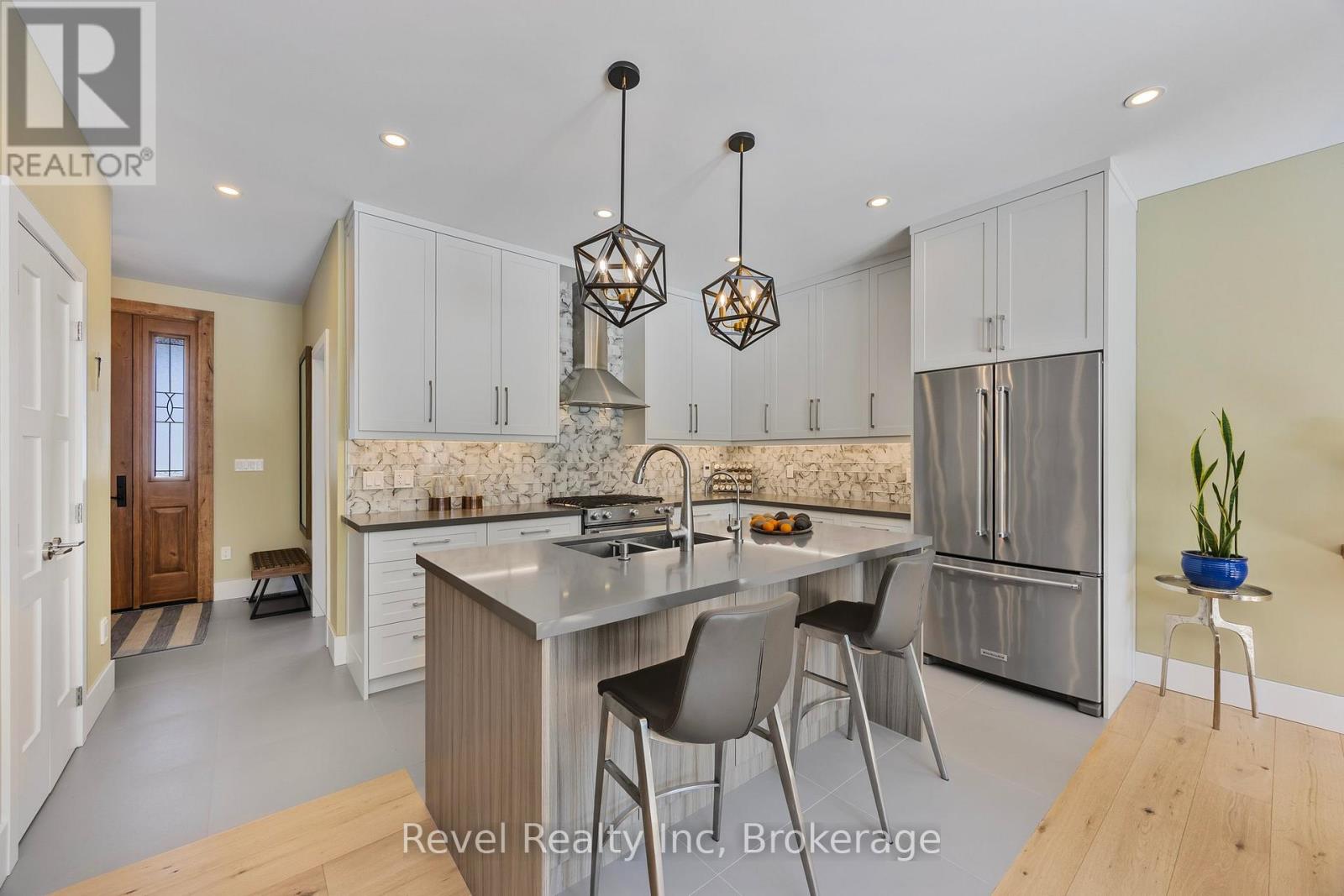 15 STONEY ROAD - 8